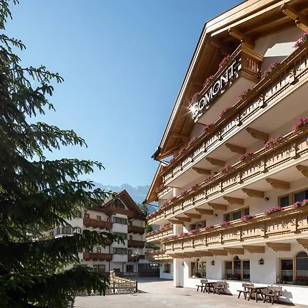 Somont Hotel 4*